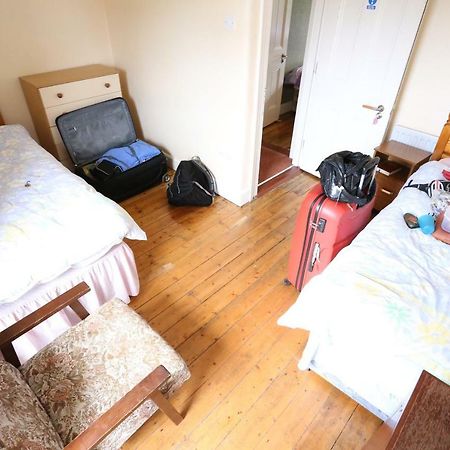 Castle Hostel บัลลีคาสเซิล ภายนอก รูปภาพ